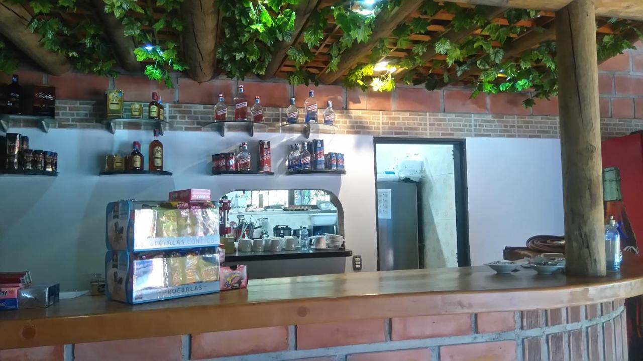 Hotel El Potrillo El Penol  Exteriör bild